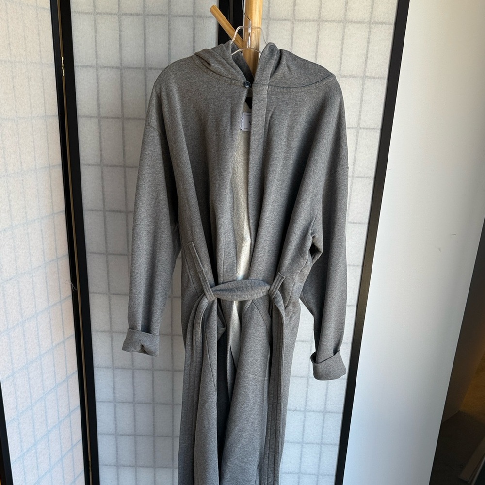 NWT Reigning Champ Heather Gray Hooded Bath Robe